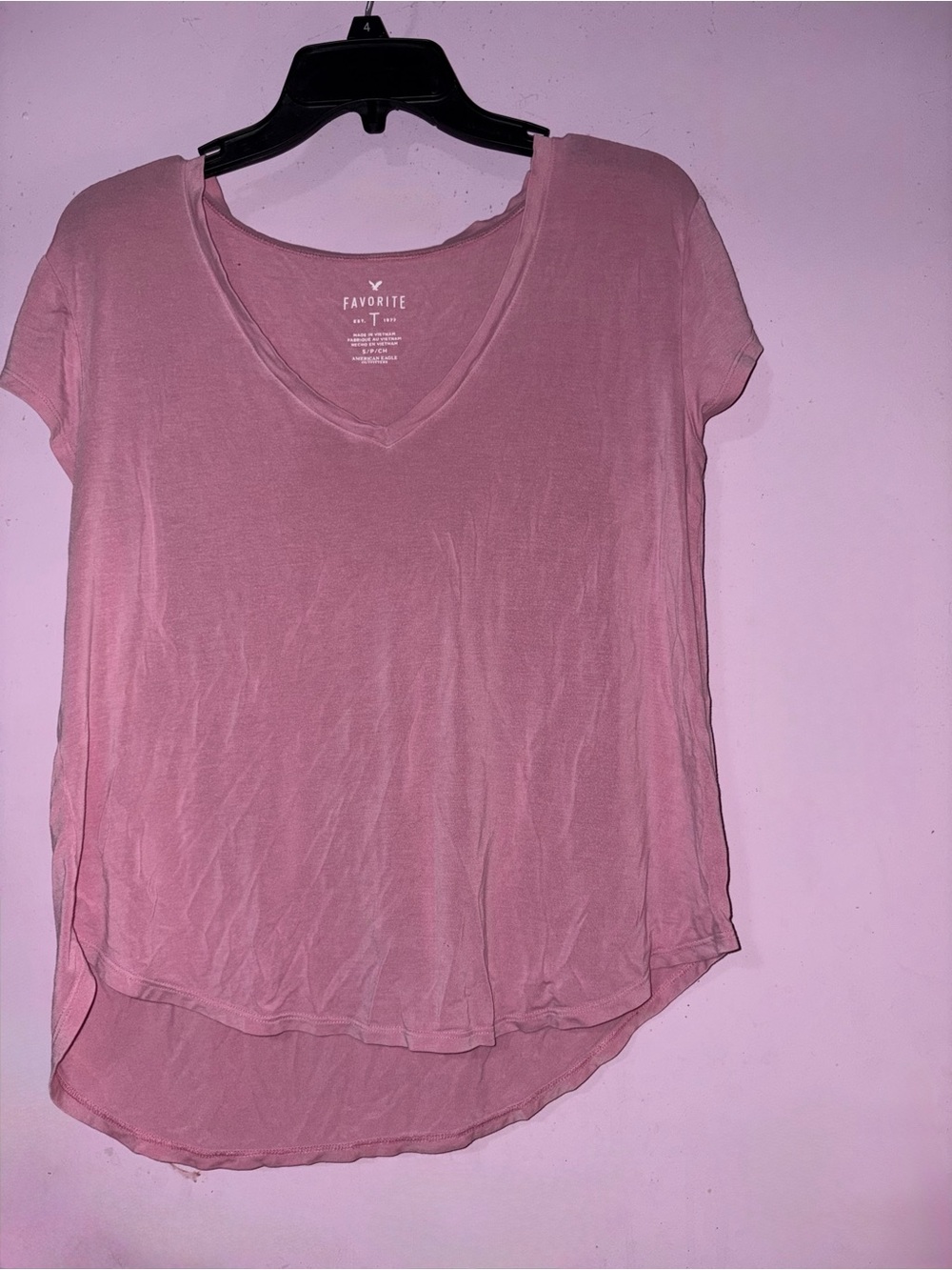 American Eagle Outfitters Dusty Pink V-Neck Short Sleeve Tee